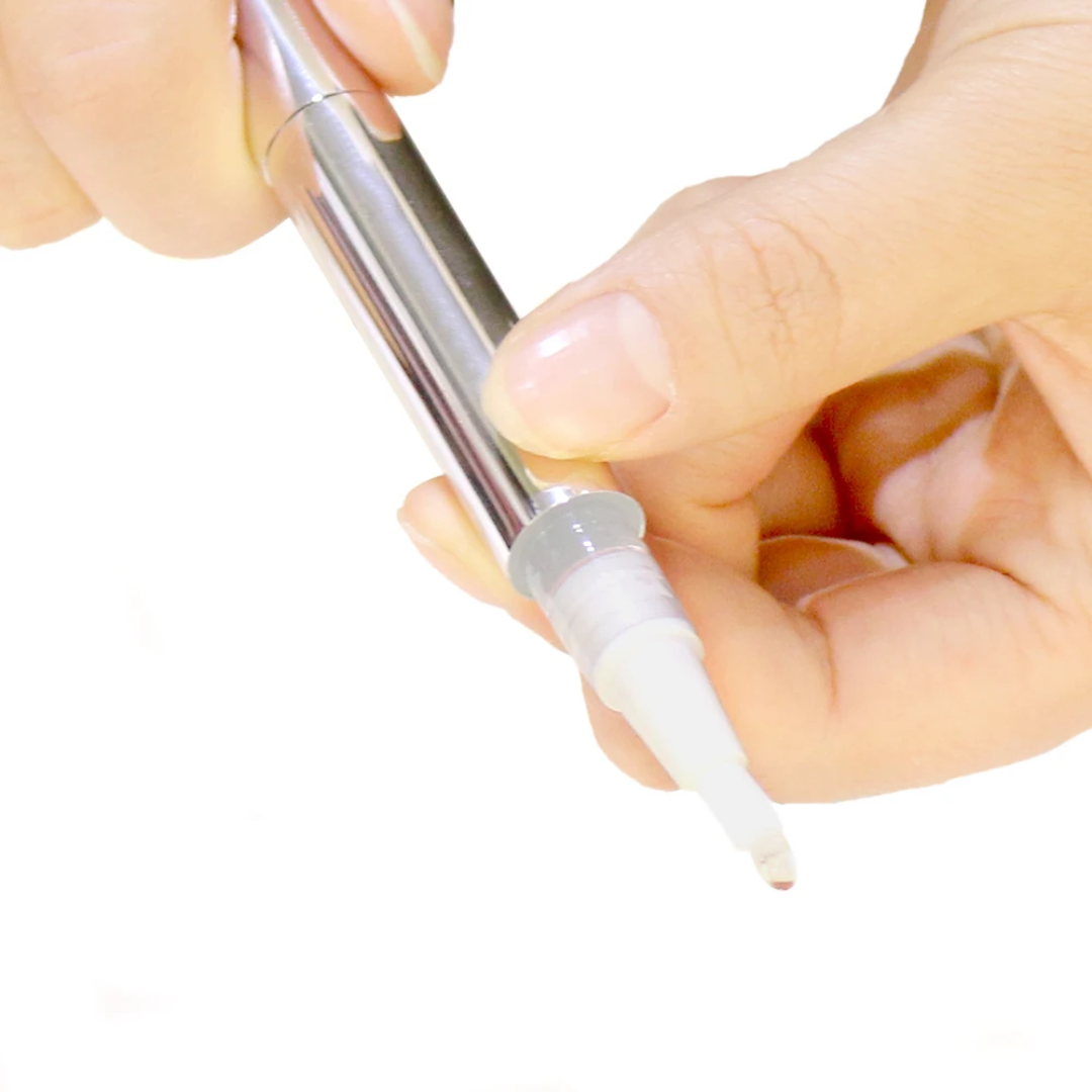 2 Minute Teeth Whitening Pen